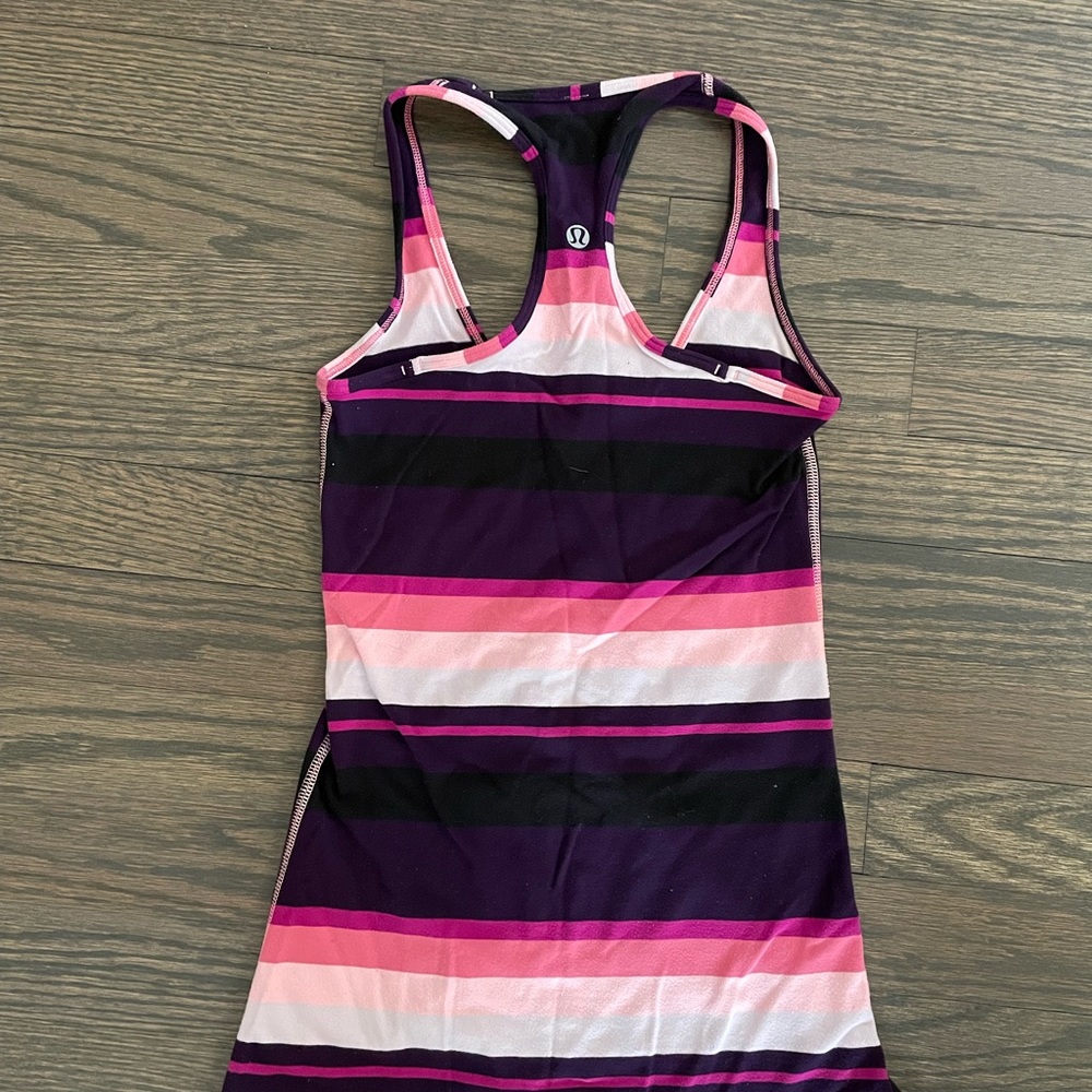 Lululemon size 4 black/pink striped workout tank